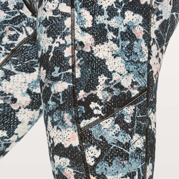 Lululemon Speed Up Crop *21"
Spring Bloom Multi - Picture 2 of 4